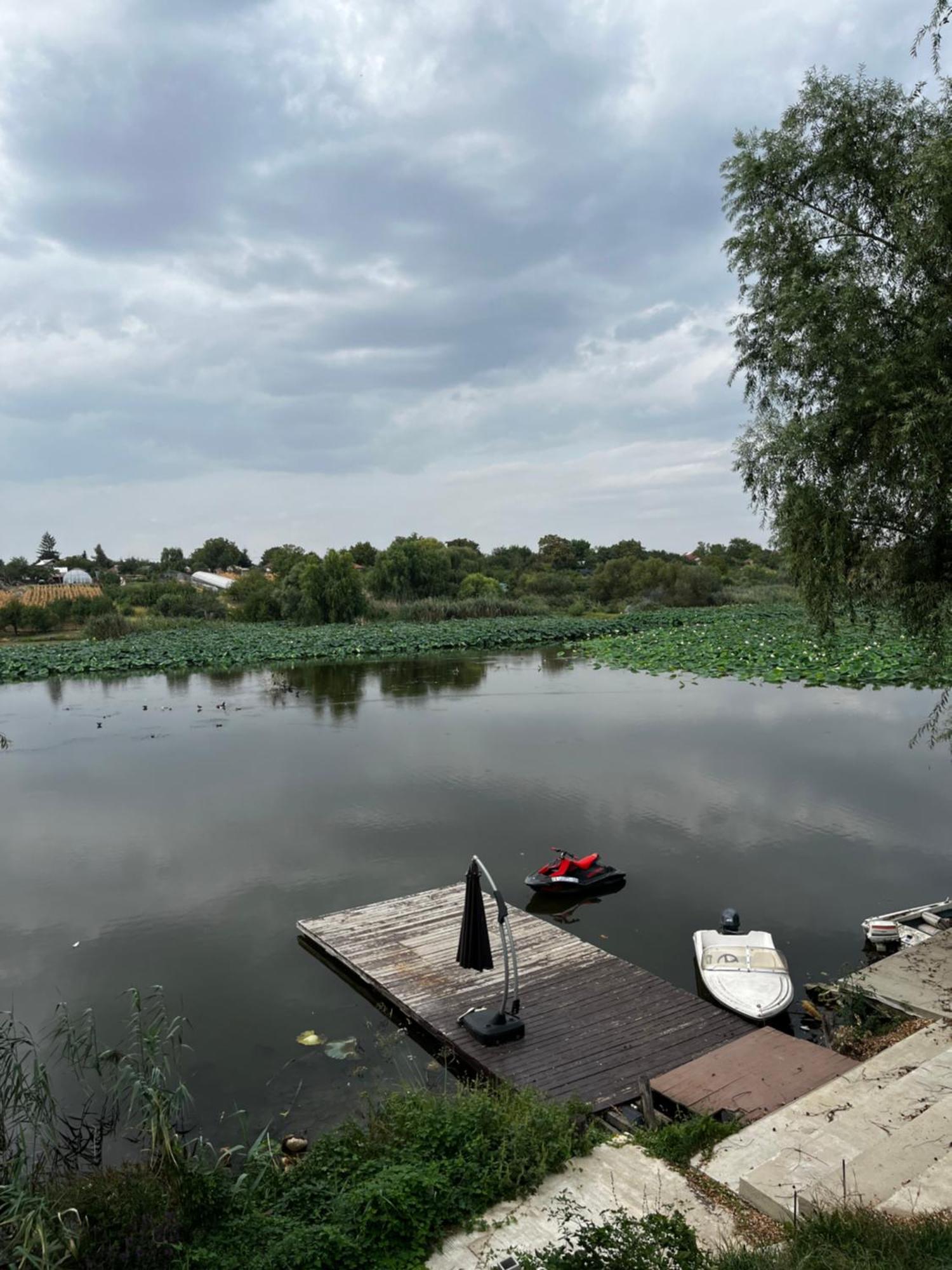 Hotel La Nuferi Lac To Therme & Aeroport Otopeni Snagov Exteriér fotografie